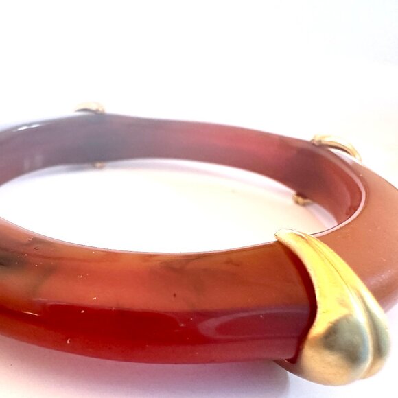Vintage '80s Liz Claiborne Butterscotch Resin Bangle & Clip-on Earrings — EUC - Picture 6 of 11